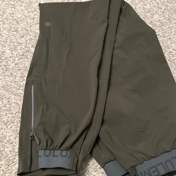 Joggers - Picture 4 of 4